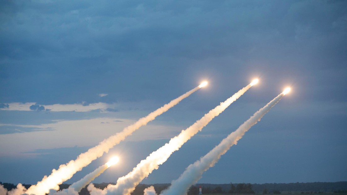 Ataque con lanzacohetes estadounidenses HIMARS a un hospital deja varios muertos y heridos en la República Popular de Lugansk