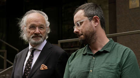 La familia de Assange insta al Gobierno de Australia a poner fin a su "asesinato en cámara lenta"