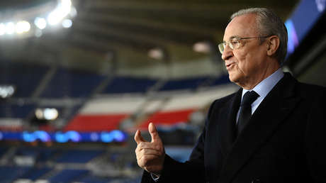 El presidente del Real Madrid responde a hinchas que le piden la contratación de Cristiano Ronaldo (VIDEO)