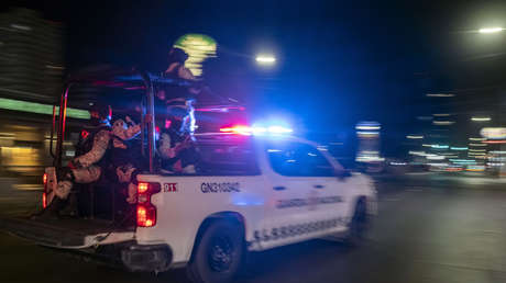 Grupos armados mexicanos incendian unidades de transporte público en diferentes municipios de Baja California (VIDEOS)