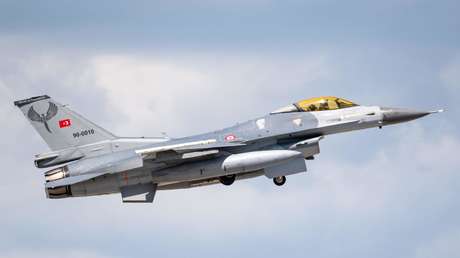 SANA: Ataques aéreos de Turquía dejan tres muertos y seis heridos entre militares sirios