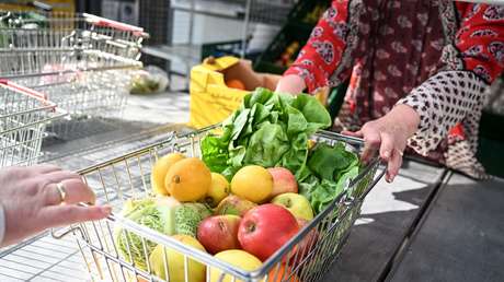 EE.UU.: Sentencian a cadena perpetua a una vegana tras la muerte de su hijo por inanición