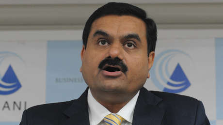 Un empresario indio se convierte en el tercer hombre más rico del mundo