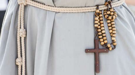 Investigan el caso de una ceremonia de 'exorcismo' en un campamento bíblico para niños en Canadá