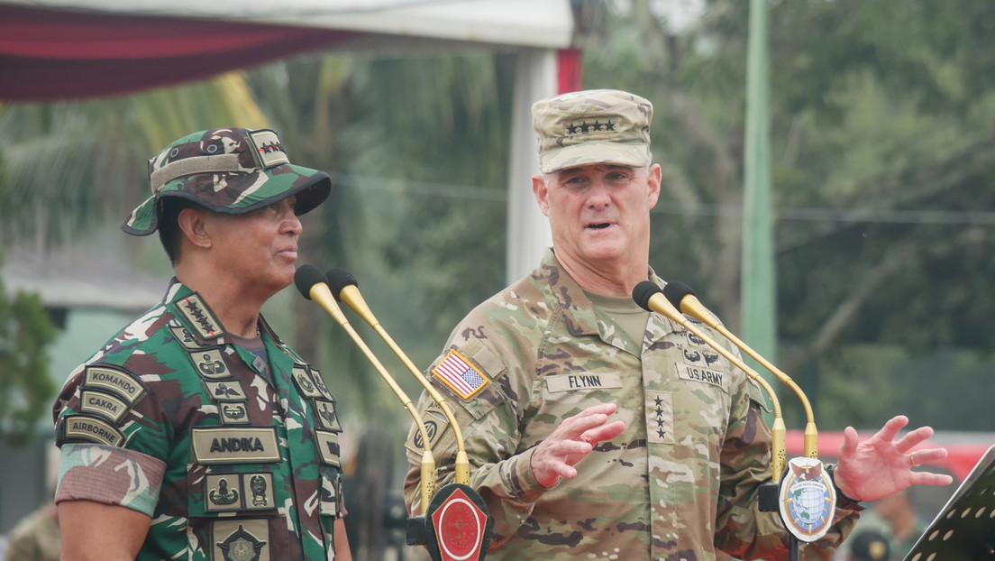 EE.UU. no tiene prisa en retirar lanzacohetes múltiples HIMARS de Japón