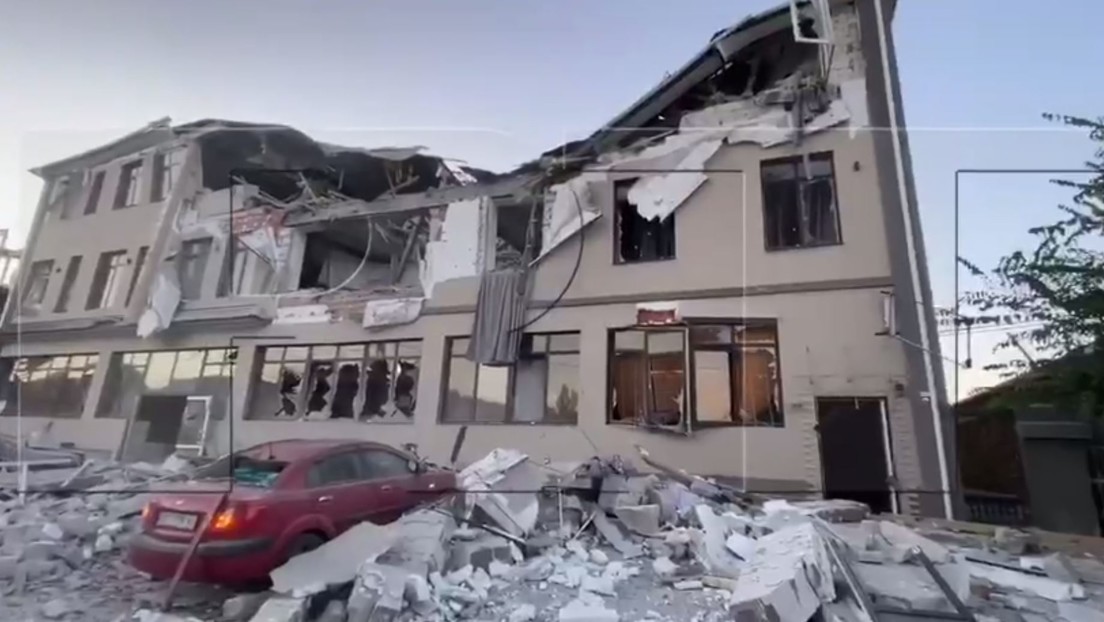 Ucrania ataca con lanzamisiles HIMARS un hotel en Jersón, donde se encontraba un equipo de RT