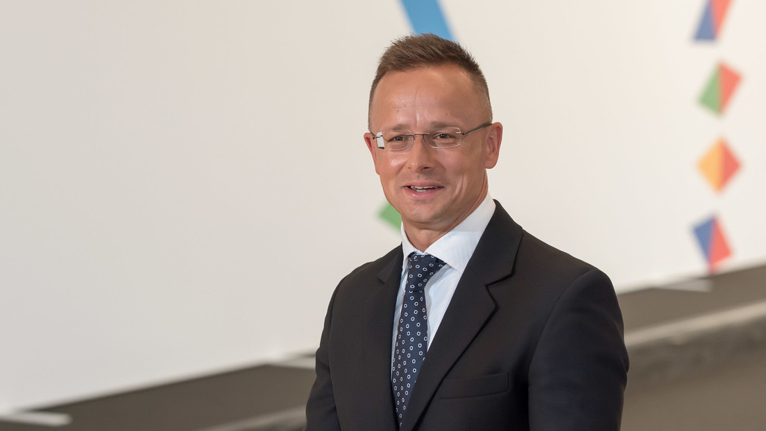 Canciller húngaro: "Las sanciones perjudican a Europa mucho más que a Rusia"