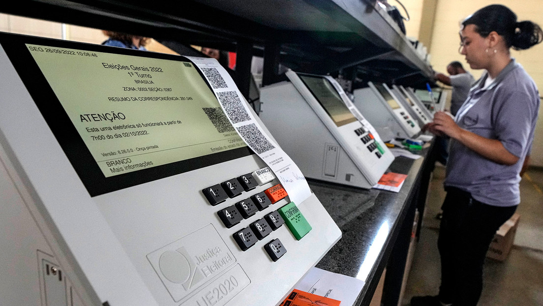 Las tres fortalezas del sistema electoral de Brasil que Bolsonaro intenta desconocer