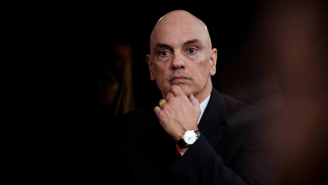 El TSE de Brasil abre la sala de escrutinio electrónico ante funcionarios de Bolsonaro: "No es secreta, ni oscura"