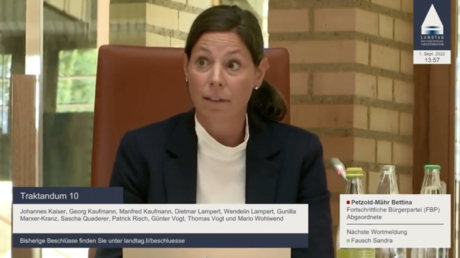 VIDEO: Un sismo interrumpe una reunión sobre seguros contra terremotos