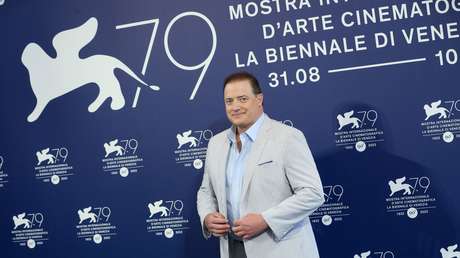 El actor Brendan Fraser rompe en llanto tras ser ovacionado durante seis minutos