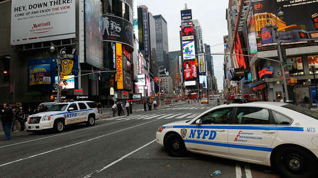 Persecución de película en Nueva York: un coche sigue a otro a toda velocidad, lo embiste y roba a su conductor 20.000 dólares (VIDEO)