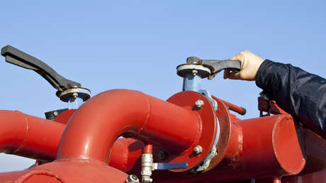 España se convirtió en el mayor importador mundial de gas licuado ruso en julio y agosto