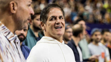 "Vete al diablo": Multimillonario carga contra la senadora Elizabeth Warren por la idea de subir los impuestos a los más ricos en EE.UU.