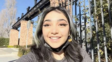 VIDEO: Una joven realiza gigantescos dibujos frente a los estudios Pixar para conseguir trabajo y se vuelve viral en redes