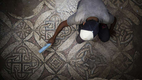 Un palestino va a plantar un olivo y descubre uno de los mayores tesoros arqueológicos en Gaza