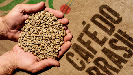 Las reservas de café en Brasil se acercan a mínimos históricos y los precios "seguirán subiendo"