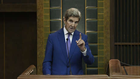 El Enviado especial de la administración de Biden para los asuntos climáticos John Kerry