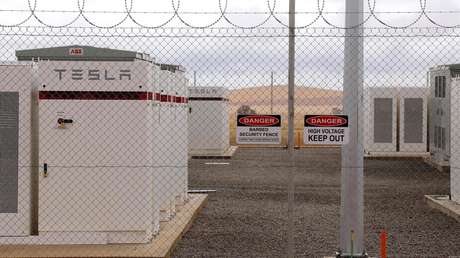 Se incendia un gigantesco acumulador de Tesla en una instalación de almacenamiento de energía en EE.UU.