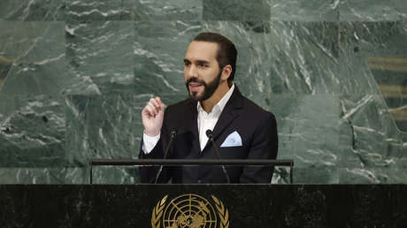 El Salvador realiza la primera operación de compra de su deuda por 565 millones de dólares