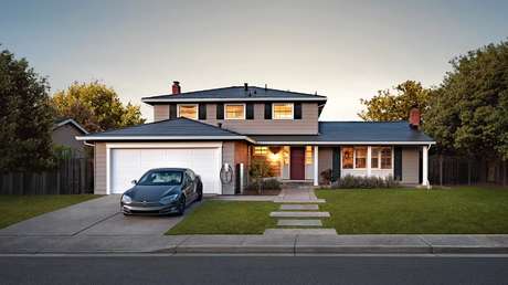 Tesla hace realidad el primer barrio potenciado con energía solar del mundo