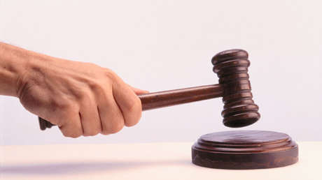 Unos padres en China demandan a su hija, a la que abandonaron, al negarse esta a comprar un apartamento para su hermano