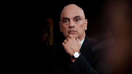 El TSE de Brasil abre la sala de escrutinio electrónico ante funcionarios de Bolsonaro: "No es secreta, ni oscura"