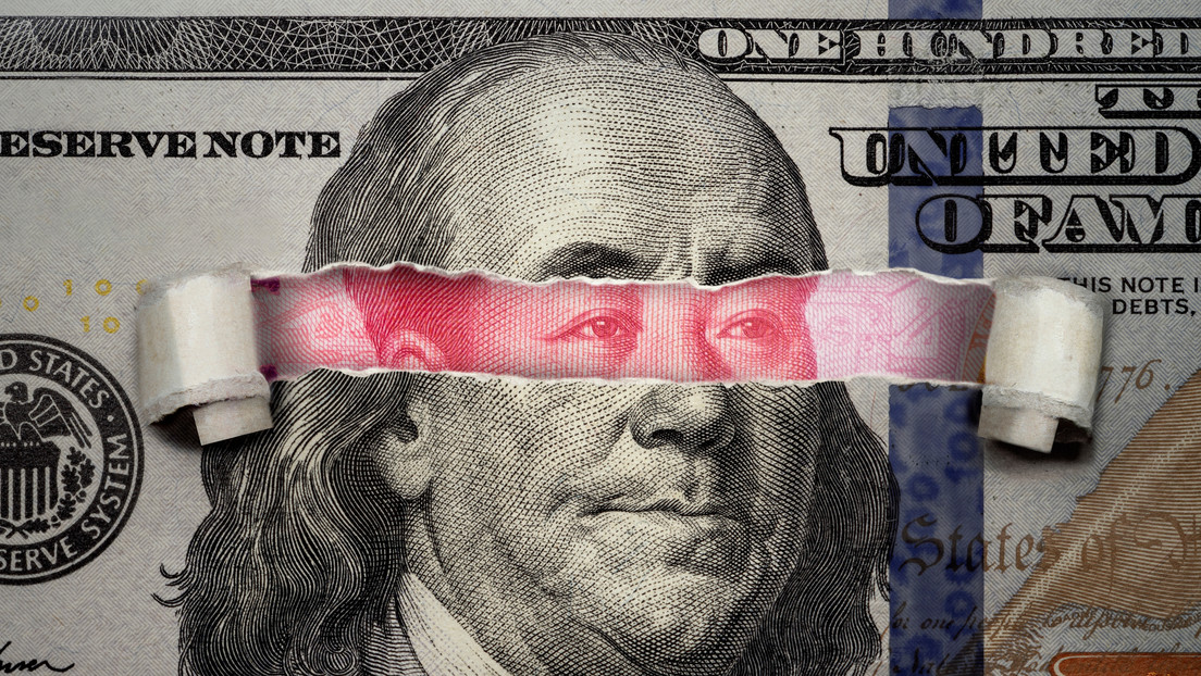 Reuters: China ordena a los bancos estatales que se preparen para vender dólares y comprar yuanes