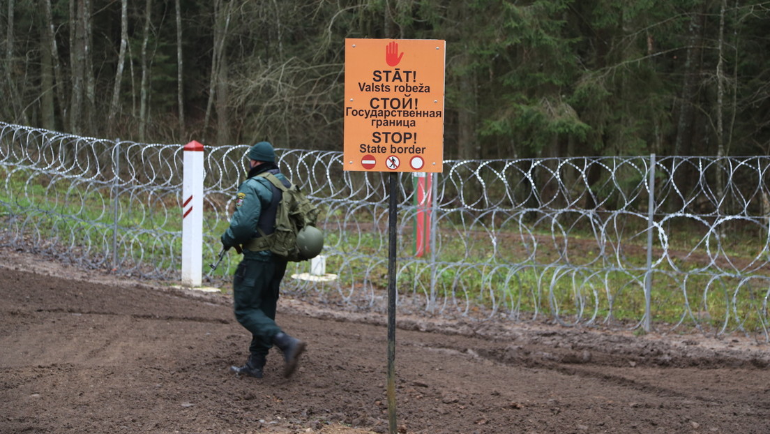 "Vuelve a casa o no salgas del bosque": cómo Letonia abusa de sus poderes contra migrantes