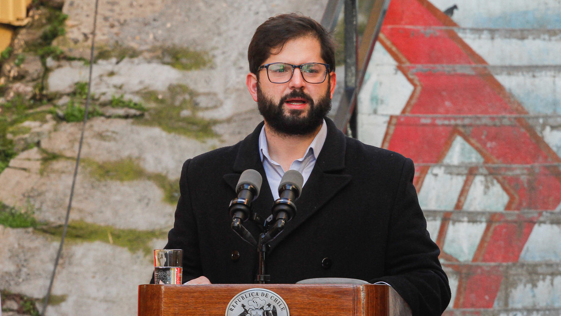 Boric reconoce que "no basta con discursos" para atender las demandas vigentes a tres años del estallido social en Chile