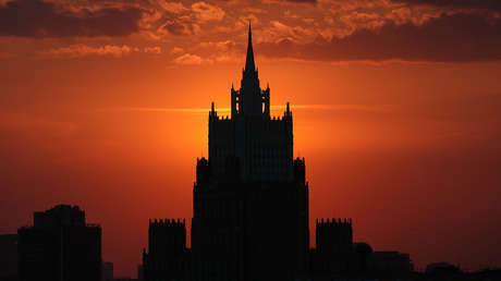 Moscú: Occidente mostró la disposición de "usar y tirar" a Ucrania tras su solicitud a la OTAN