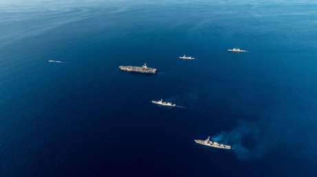 EE.UU. y Japón realizan un simulacro conjunto con un portaviones