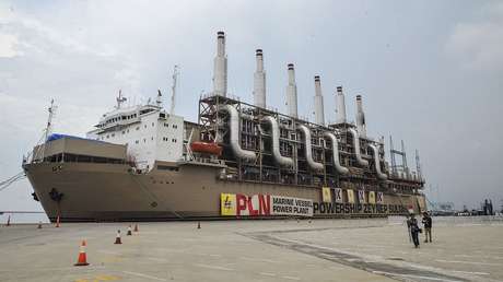 Europa podría alquilar plantas flotantes para aumentar el suministro de energía en invierno