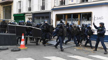 VIDEOS: Violentas represiones policiales contra los manifestantes en las protestas en Francia