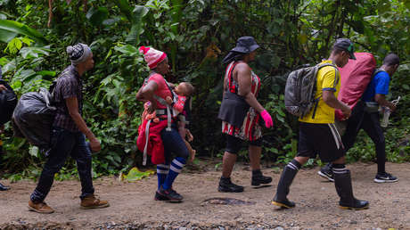Encuentran a más de 100 migrantes haitianos en una isla deshabitada cercana a Puerto Rico