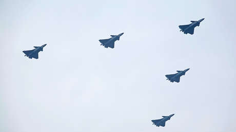 VIDEO: China intenta aprovechar sus drones avanzados en operaciones conjuntas con cazas furtivos