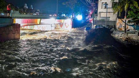 Así fue el impacto del huracán Roslyn en varios estados mexicanos (VIDEOS, FOTOS)