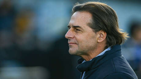 La inesperada polémica que Lacalle Pou enfrenta en Uruguay por un implante capilar