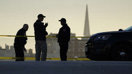 Un desconocido irrumpe en la residencia de Nancy Pelosi y agrede violentamente a su esposo