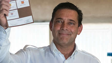 Revocan prisión preventiva de exgobernador mexicano encarcelado "ilegalmente"