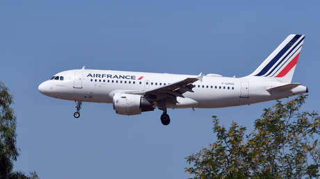 Las aerolíneas occidentales sufren pérdidas por el cierre del espacio aéreo ruso