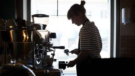Declaran inconstitucional la norma de una ciudad en EE.UU. que prohíbe usar bikini a las baristas