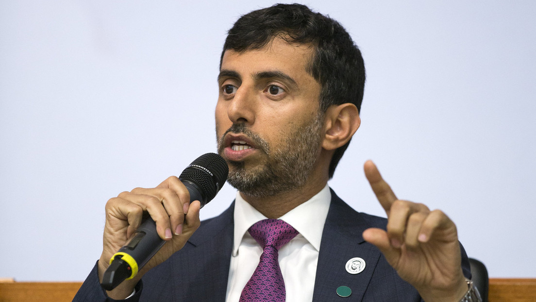 La industria petrolera está en "modo de declive", advierten los Emiratos Árabes Unidos