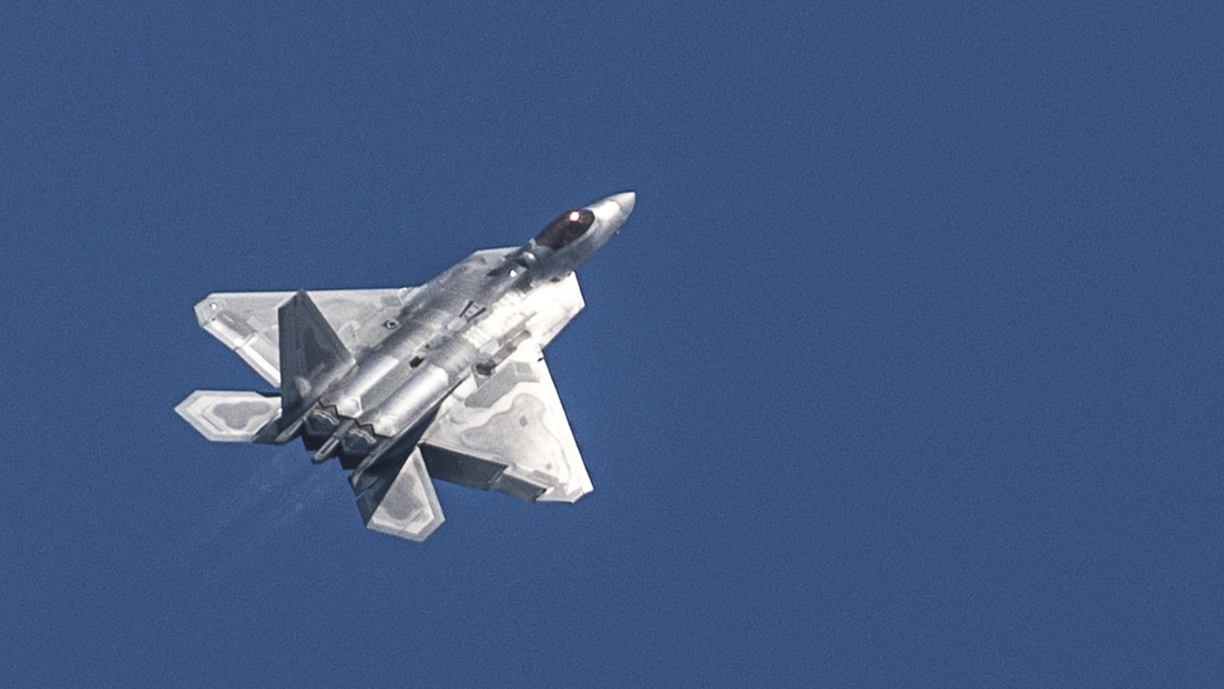 ¿Por qué EE.UU. despliega sus cazas avanzados en Japón?