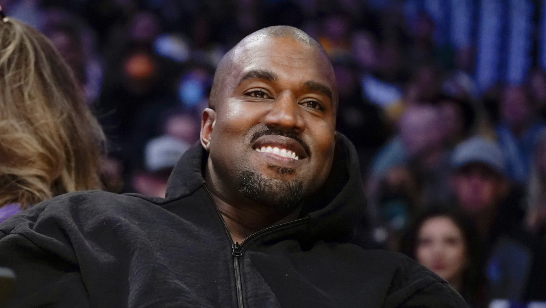 Kanye West vuelve a Twitter