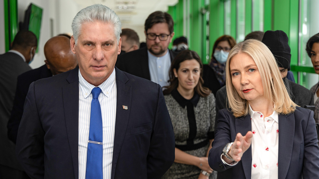 Díaz-Canel visita los estudios de RT en Moscú