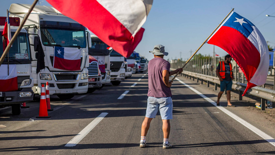 El Gobierno de Chile despliega la Ley de Seguridad contra los camioneros que mantienen la huelga