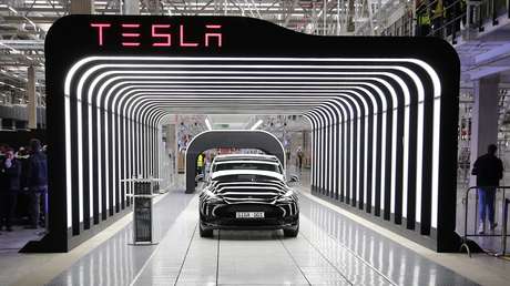 FT: Tesla mantuvo conversaciones para adquirir una participación en Glencore