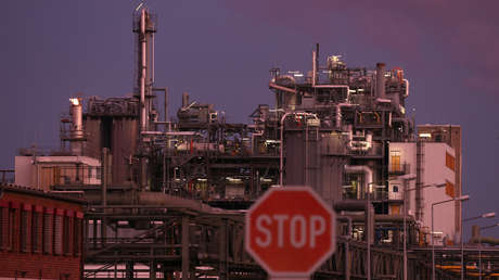 Cierres de plantas y deslocalizaciones: así está la crisis energética socavando la capacidad industrial de Europa