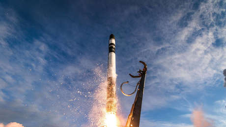 Rocket Lab falla en su segundo intento de atrapar el propulsor de su cohete Electron en el aire con un helicóptero (VIDEO)